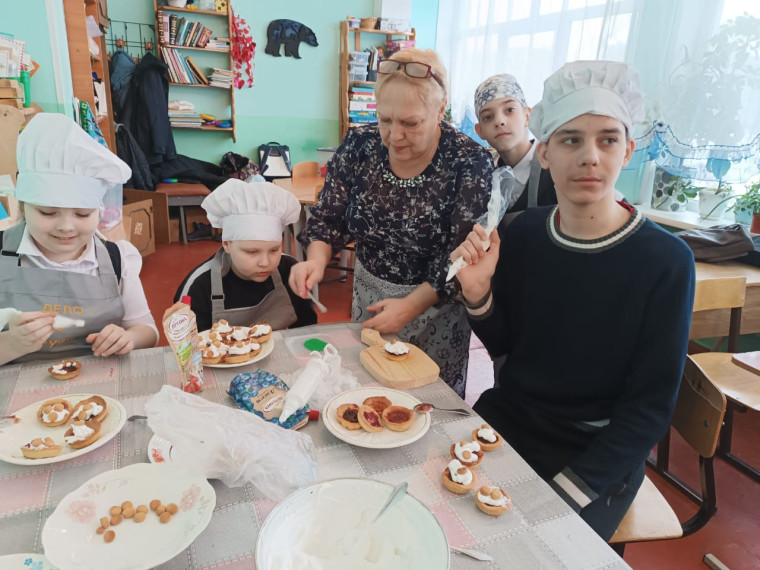 Навстречу 8 марта.